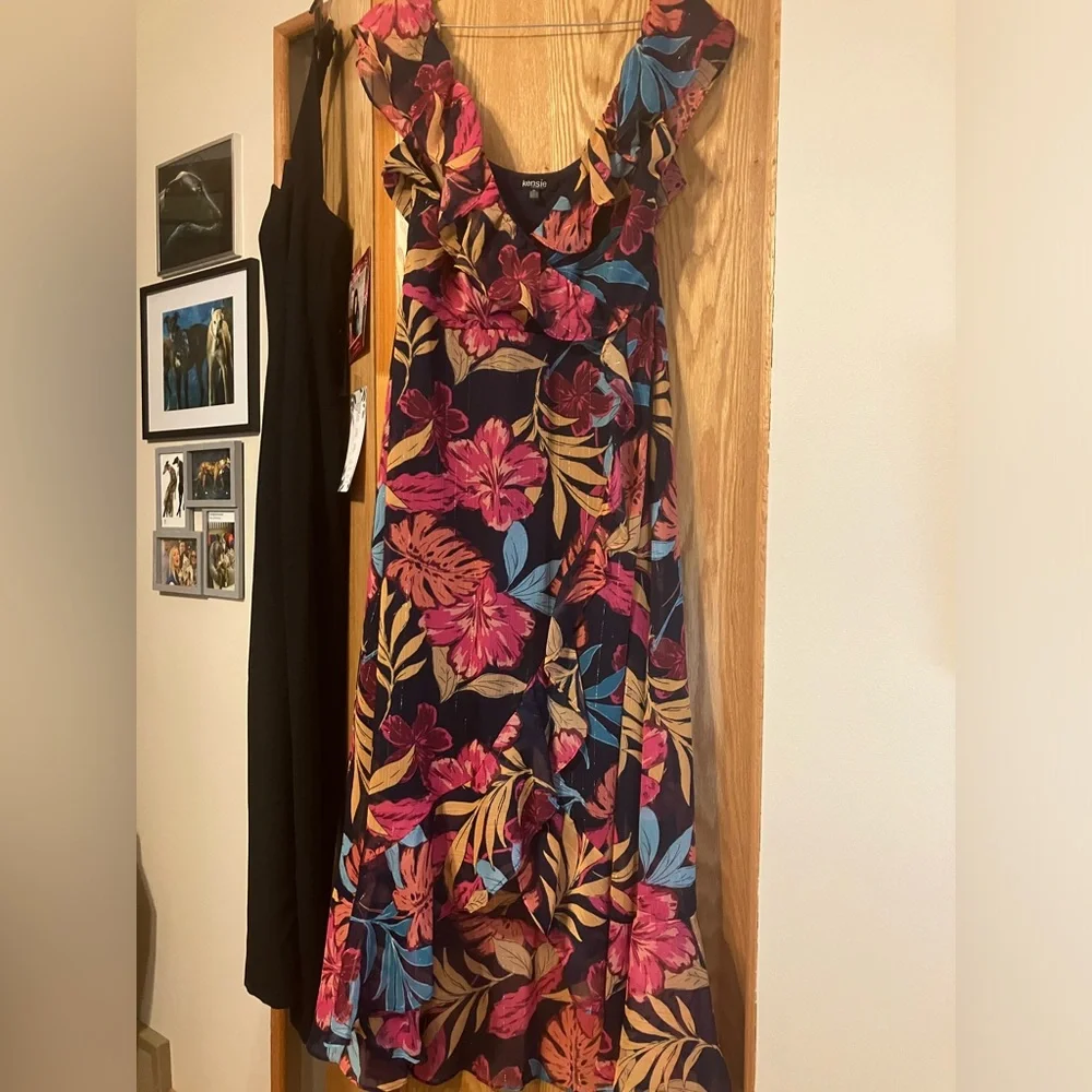 $118 Kensie Tropical Print Shimmery Ruffle Chiffon midi dress, floral. Size 10. - Picture 4 of 16